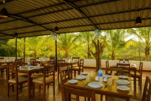 Rakki Shakki Stays at Goa