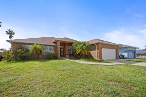 Apollo Beach Waterfront 4BR with Dock and Near Tampa
