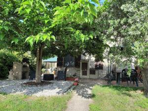 Group Retreat with Garden in Tuscany