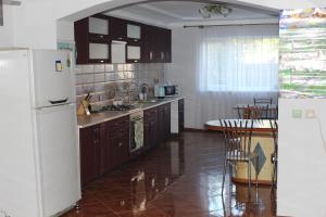 Кімната з диваном