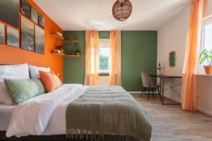 Das orange Haus in der Nähe Frankfurt