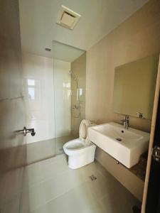 Makati Condo Staycation