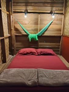 FANDEE ISLAND Treehouses & Ziplines - Tad Lo, Bolaven Loop Pakse