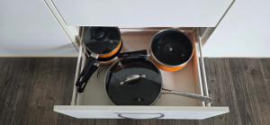 Barking 2 Bed Apt with Parking & Good Travel Links