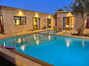 Évasion moderne & Piscine Privèe Romantic et hammam offert