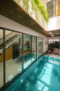 N to M Villa - 4BR - Pool - Near the Beach - City Center
