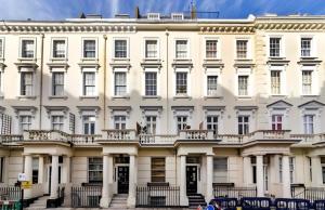 Victoria 2BR Apartment, Central London