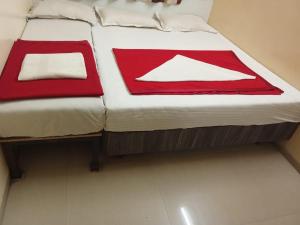 Sai bhagwan budget hotel