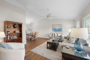 Idyllic waterfront home with pool and western exposure