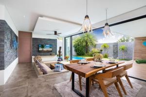 Blue Coral Luxury Villa - Tropical Modern Living