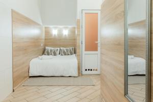 Невелика Квартира з ремонтом за СУПЕР ЦІНОЮ! біля Форуму