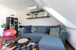 Floral Bliss Apartment