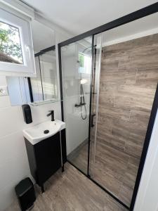 Hiška pod hrastom, G110 Podčetrtek, Aqualuna, Olimia