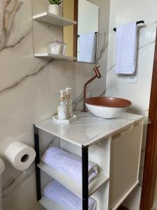Casa dentro de condomínio, super equipada, tranquila e de ambiente familiar