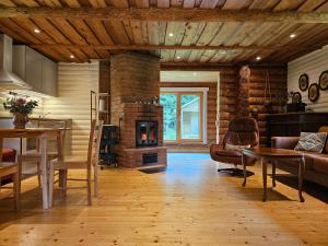 2-bedroom, fenced yard, sauna, 10 min to Pärnu