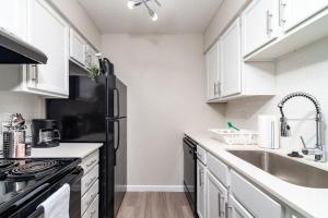 Cozy 1-BR Near Triangle, UT, SXSW & Hyde Park