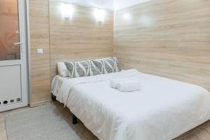 SMART APARTMENTS З РЕМОНТОМ ДЕШЕВО В ЦЕНТРІ пл Теодора 5