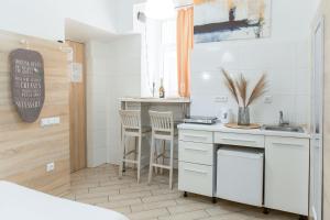 SMART APARTMENTS З РЕМОНТОМ ДЕШЕВО В ЦЕНТРІ пл Теодора 5