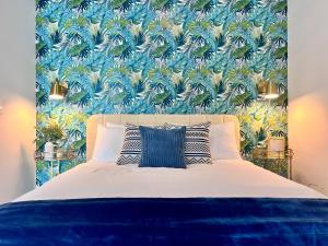 SPECIAL OFFER - Luxury High Rise Downtown Miami - Bay Views and Top Amenities