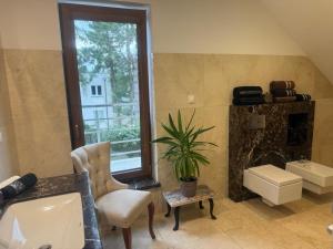 Willa Zamorska z bezpłatnym dostępem do basenu w Spa