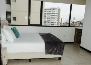 Torres Bellini - Puerto Santa Ana