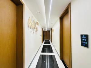 ROYAL ACE BOUTIQUE HOTEL - Bhartiya City