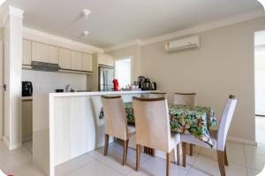 Apto no Sete Mares a 50 m da Praia dos Ingleses