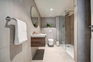 Mercury 317 - 2x Pool Cards Access & Shopping Mall