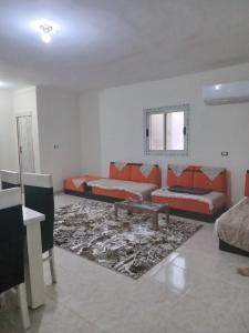 Near Pyramids Apartment