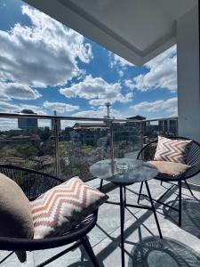 Westlands - Haus of Joe , Luxurious One-bed with a Pool & Gym, Nairobi Expressway views Closer to the UN and Sarit center