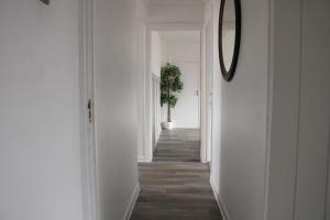 Stylish 2-Bedroom Apartment In The Centre Of Wimbledon!