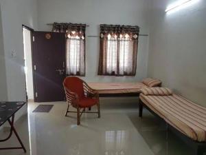 PLUS mINUS FLAT RESIDENCY