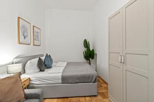 Near Innere Stadt 3min walk to U4 Friedensbrücke