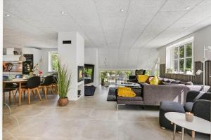 BV376-Blavand-Ved-Skoven-7