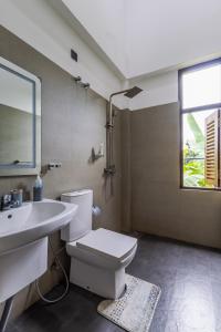 4 Bed Rooms with ACs House in Pannipitiya