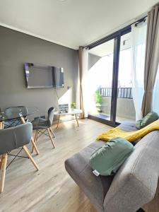 Departamento minutos de Movistar Arenas, La Moneda, Plaza de Armas en pleno Centro de Santiago