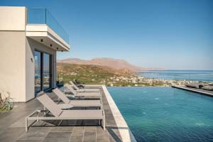 Villa Thealon I New luxury villa with sea view and private infinity pool