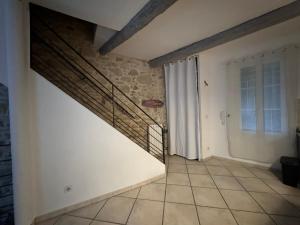 Charming house in Pezenas with garage and patio
