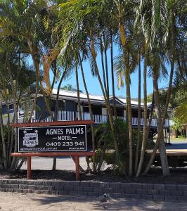 Agnes Palms Motel