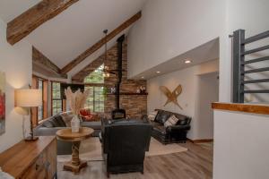 Woodland Retreat - Horse-Friendly AC