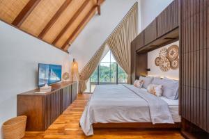 New Tranquil Jungle View Villa in Kerobokan