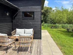 10 person holiday home in Vinderup-By Traum