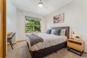 Cozy Newtown 2 bedroom unit