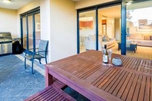 Surfside 9 - In the Idyllic Yallingup Beach Scene