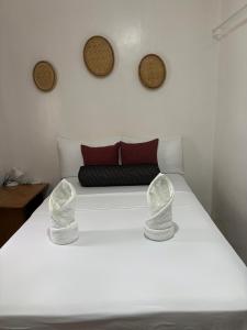 5 Bedrooms Beach House