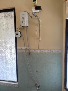 5 Bedrooms Beach House