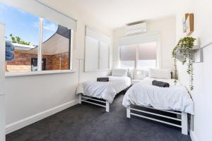 3 Bedrooms By The Lake, Top Location