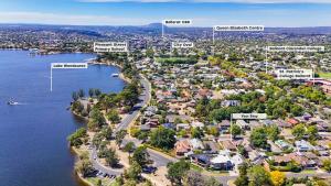 3 Bedrooms By The Lake, Top Location