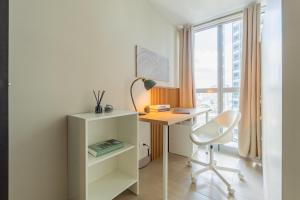 Designer 3BR w Pool - Uptown Mall & High Street