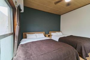 犬山口駅10分 80インチ映画館有 無料駐車場 ベッド6台 ソファベッド1台 83平米 最大10名宿泊可